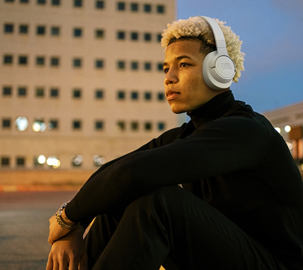 JBL Tune 720BT управление вызовами