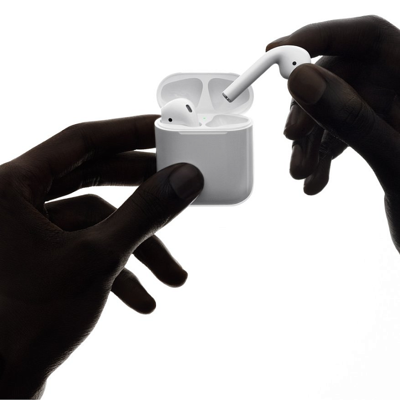 Apple AirPods 2 Грейд A (обычный кейс) фото 5 Apple AirPods 2 Грейд A (обычный кейс) фото 5